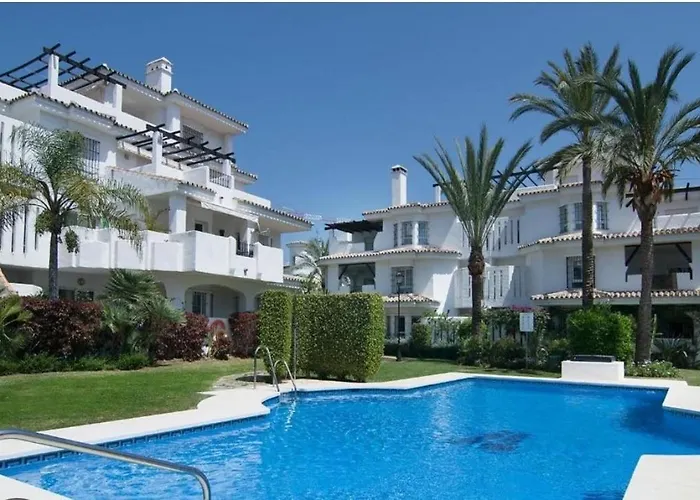 Puerto Banus Skyview Oasis